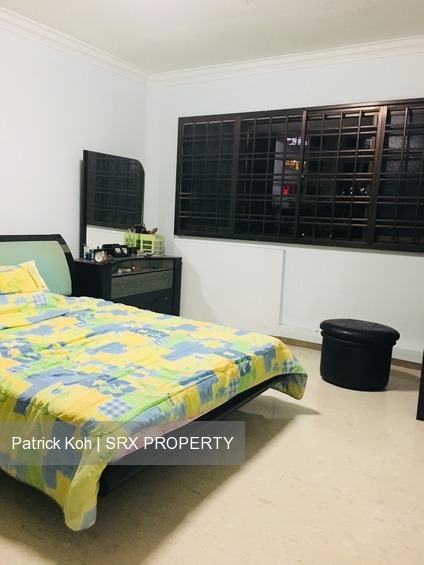 Blk 216 Jurong East Street 21 (Jurong East), HDB Executive #179966862